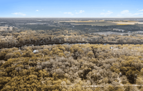 Beautiful 1.39-acre vacant land close to the Suwannee River! Only $1000 Down!