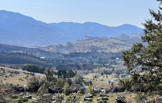 Gorgeous 3.17-acre plot available in Siskiyou County, California!